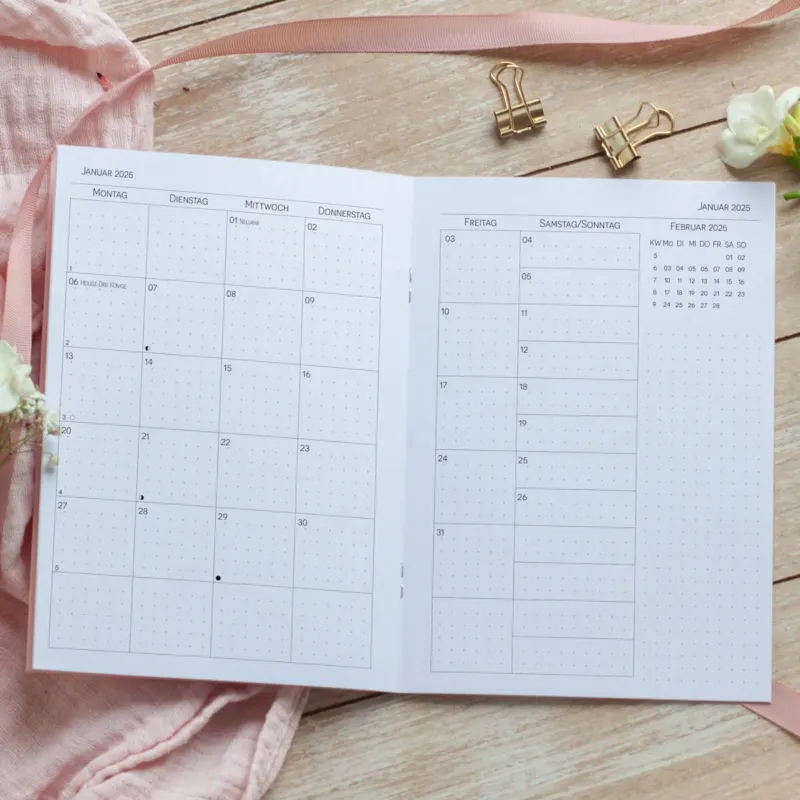 TN Heft Monatsübersicht mit Habit Tracker punktkariert