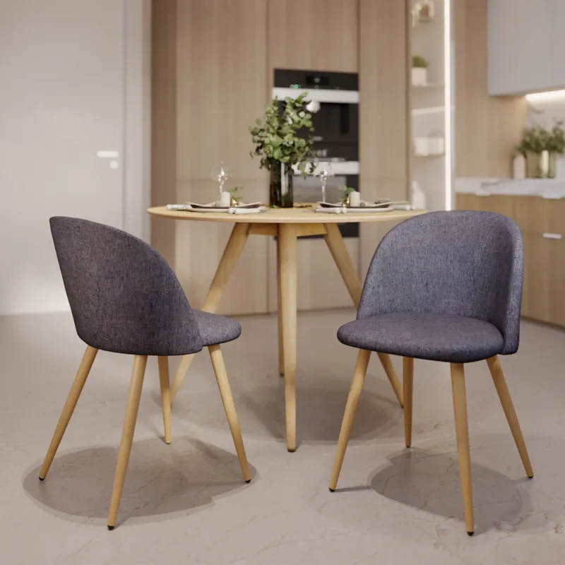 chaise cozy en tissu gris fonce et pieds bois