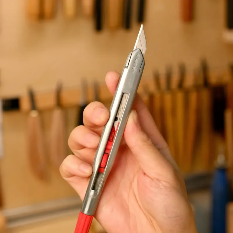 Wood Carving Detail Craft Knife | Zinc Alloy Handle | 20 Blades Included