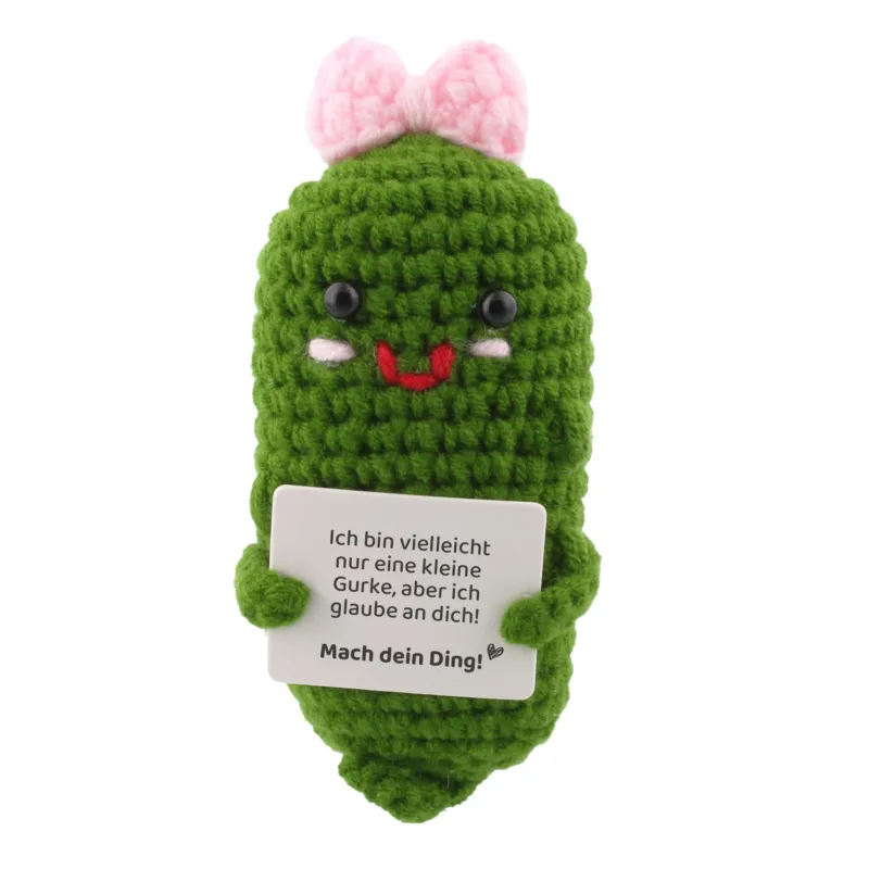 Gemüse Buddies Häkelfigur Gurke mit Schleife